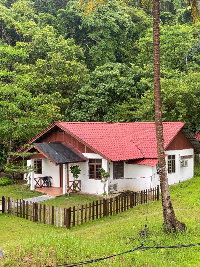 Empire Hotels & Resorts Kampong Pasir Hantu 外观 照片